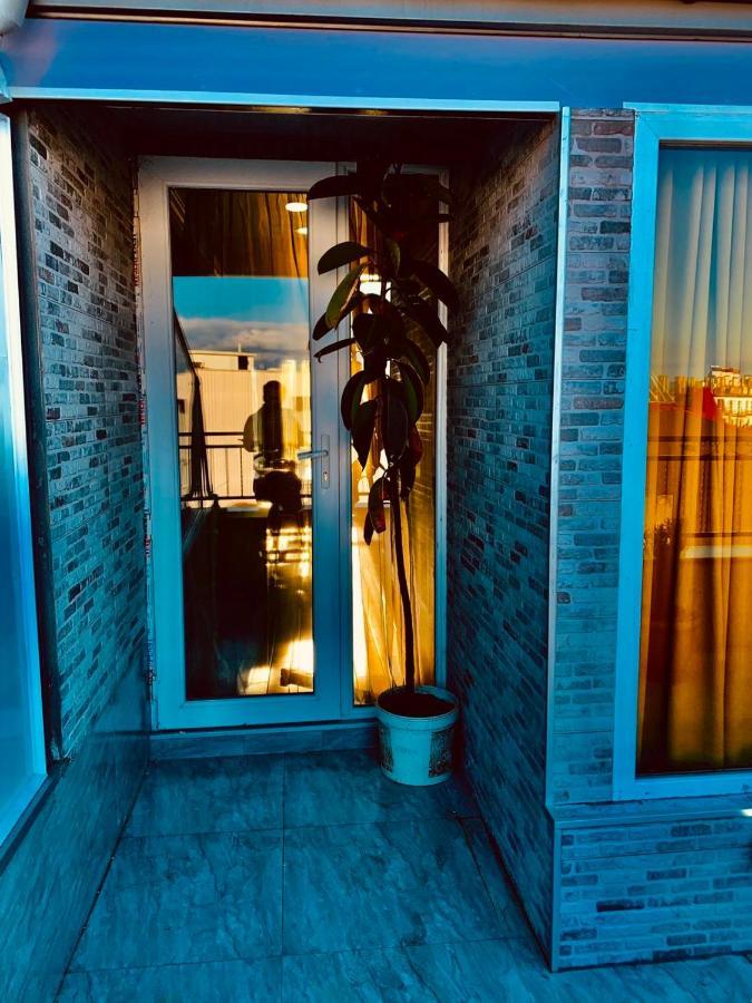 Mary'S Apartment バトゥーミ エクステリア 写真